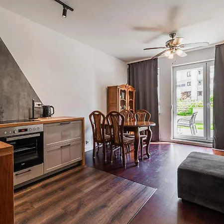 Rentplanet - Piekna Z Tarasem Lägenhet