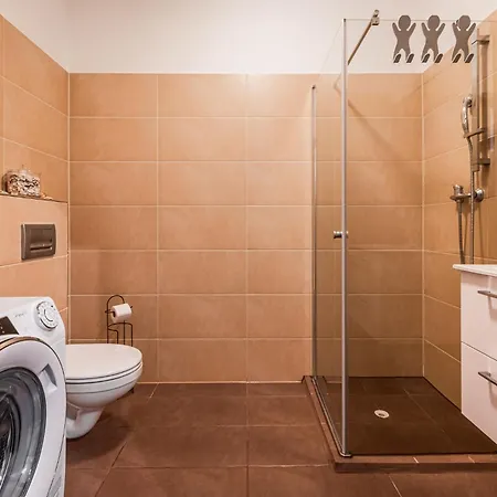 Lägenhet Rentplanet - Piekna Z Tarasem Wrocław