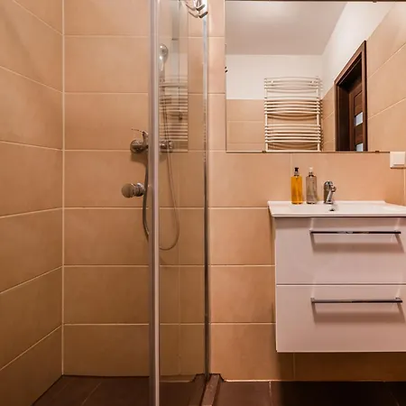 Lägenhet Rentplanet - Piekna Z Tarasem