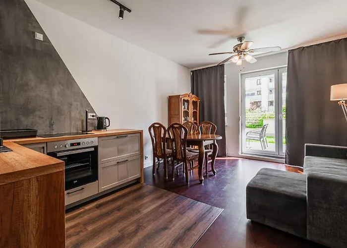 Rentplanet - Piekna Z Tarasem Daire